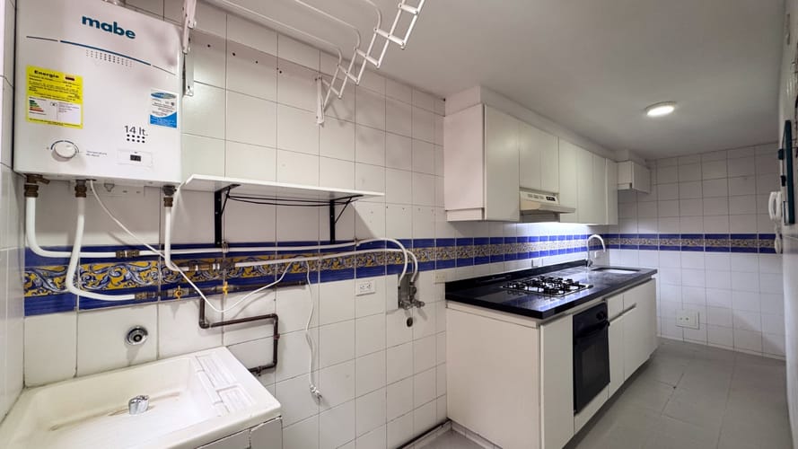 Apartamento de 3 alcobas en arriendo en Bosques Del Marques, Bogotá, 93 m² · foto 3 de 17