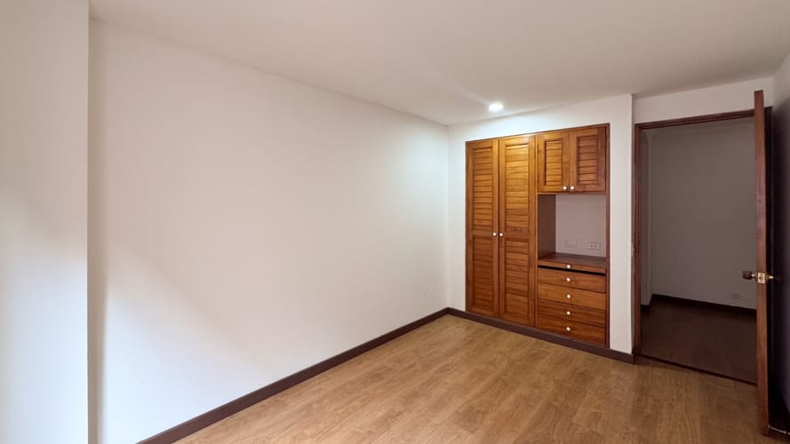 Apartamento de 3 alcobas en arriendo en Bosques Del Marques, Bogotá, 93 m² · foto 9 de 17