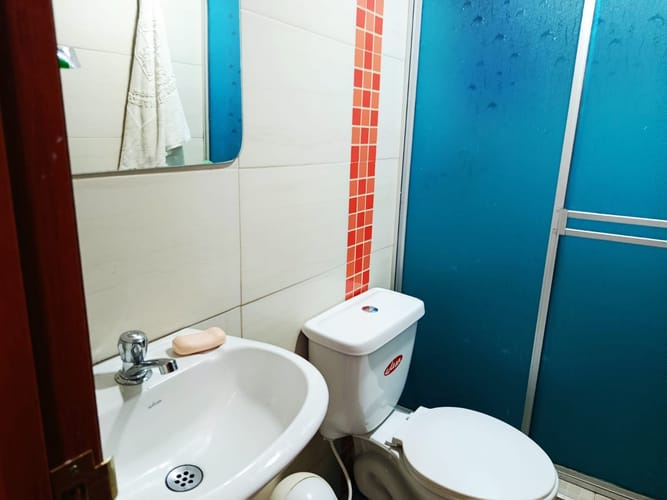 Casa de 6 alcobas en venta en Molinos Del Sur, Bogotá, 330 m² · foto 9 de 11