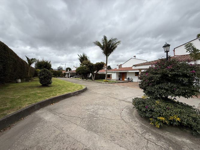 Casa de 4 alcobas en venta en San Jose De Bavaria, Bogotá, 214 m² · foto 4 de 24