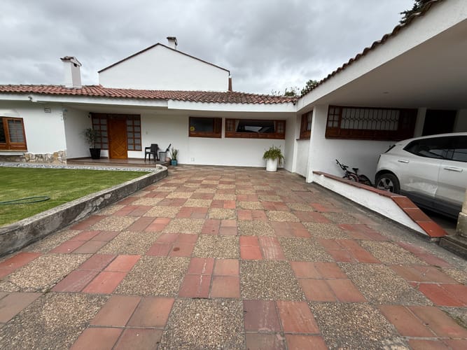 Casa de 4 alcobas en venta en San Jose De Bavaria, Bogotá, 214 m² · foto 5 de 24