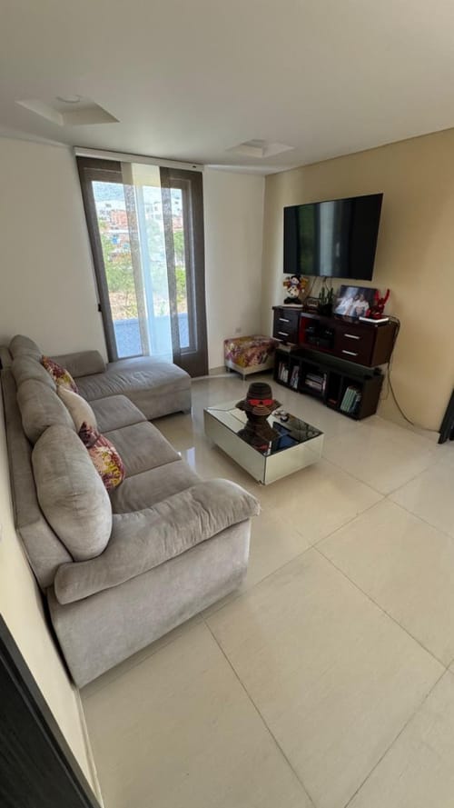 Casa de 6 alcobas en venta en Bocono, Villa del Rosario, 720 m² · foto 11 de 15