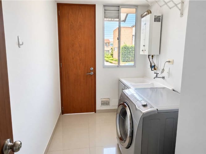 Casa de 3 alcobas en venta en Cr El Bosque, Chía, 220 m² · foto 7 de 21