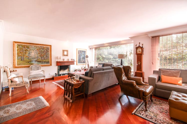 Apartamento en venta en Chicó Reservado, Bogotá · foto 2 de 15