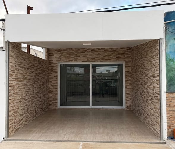 LOCAL COMERCIAL EN ALQUILER Centro de Maldonado · Foto 1