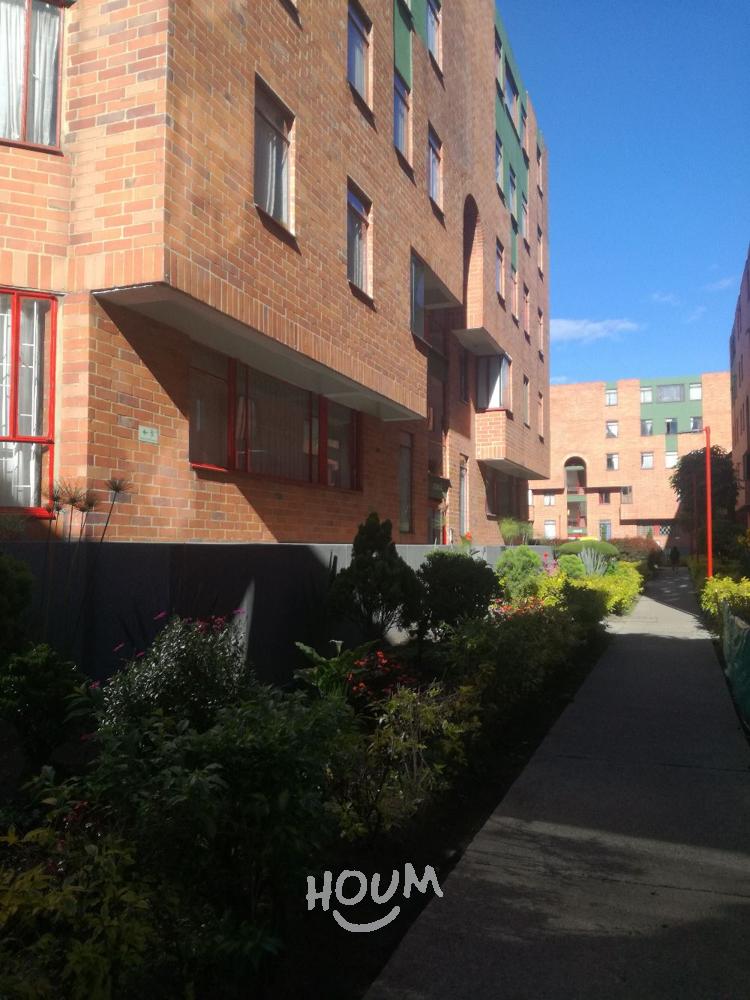 Apartamento en venta en Engativá, Bogotá · foto 2 de 19