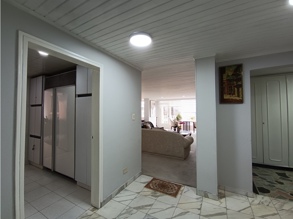 Apartamento en venta en El Refugio, Bogotá · foto 4 de 24