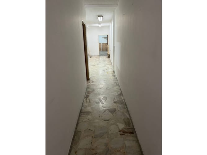 Bodega en venta en San Nicolas, Cali, 360 m² · foto 2 de 13