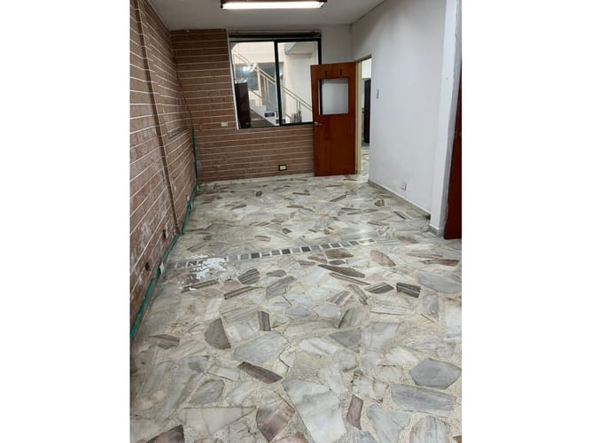 Bodega en venta en San Nicolas, Cali, 360 m² · foto 3 de 13