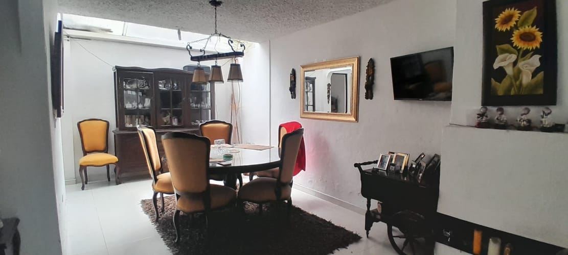 Casa en venta en Barrios Unidos, Bogotá · foto 9 de 24