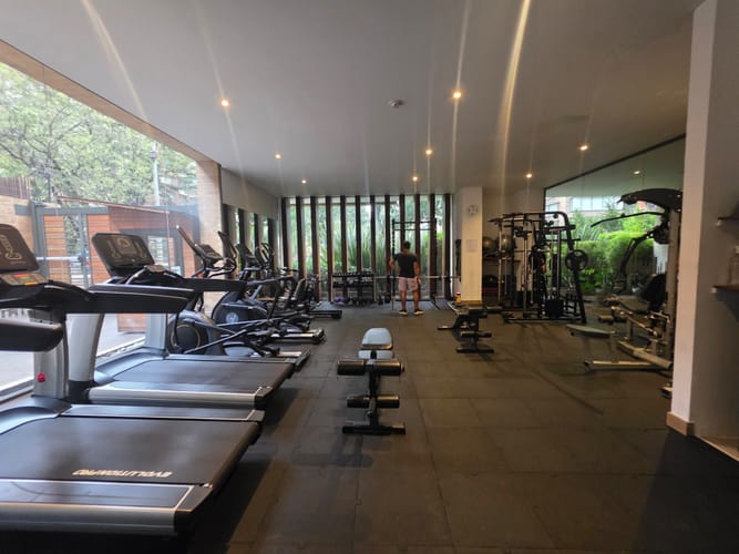 Apartamento de 3 alcobas en venta en Chico, Bogotá, 210 m² · foto 14 de 15