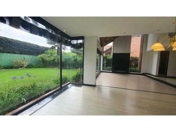 Casa de 4 alcobas en venta en San Jose De Bavaria, Bogotá, 480 m² · foto 19 de 24