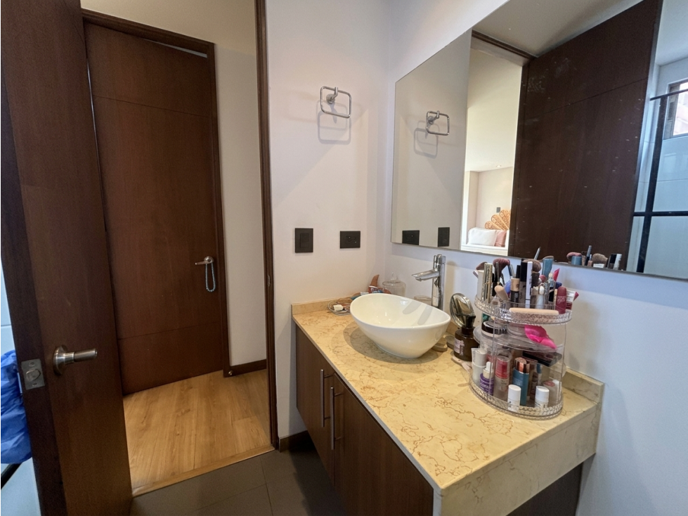 Apartamento en venta en El Poblado, Medellín · foto 11 de 17