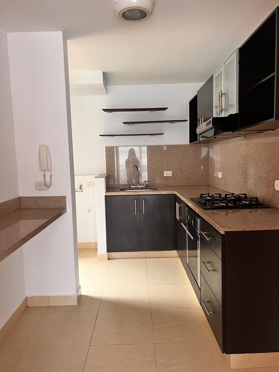 Apartamento en venta en Cedritos, Bogotá · foto 3 de 9