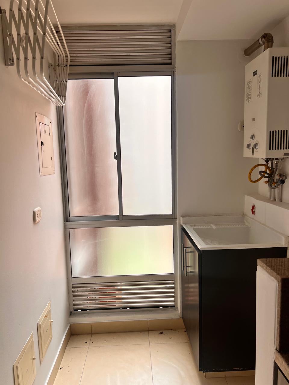 Apartamento en venta en Cedritos, Bogotá · foto 4 de 9