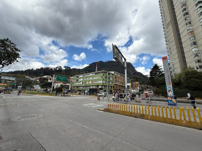 Apartamento de 3 alcobas en venta en Las Aguas, Bogotá, 71 m² · foto 2 de 22