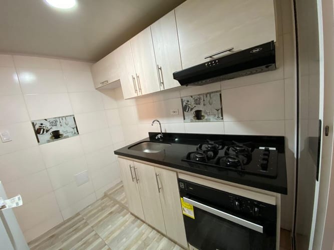 Apartamento de 3 alcobas en venta en La Esmeralda, Tunja, 62 m² · foto 2 de 9