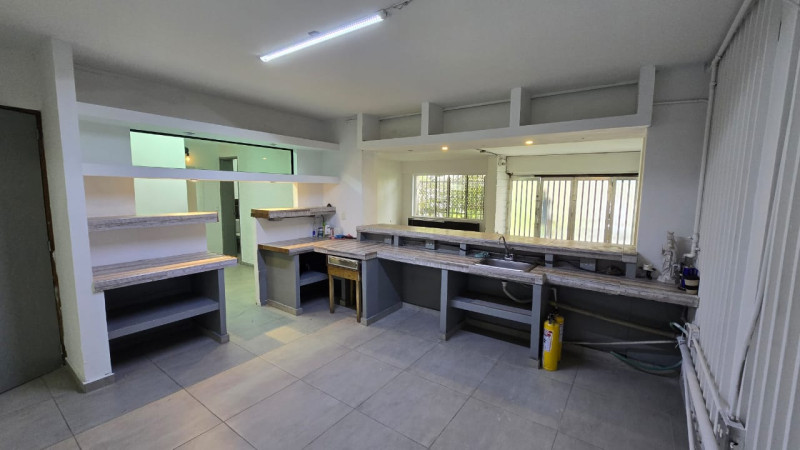 Casa en arriendo en La Castellana, Medellín · foto 5 de 17