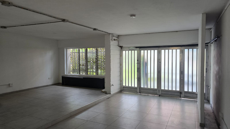 Casa en arriendo en La Castellana, Medellín · foto 8 de 17