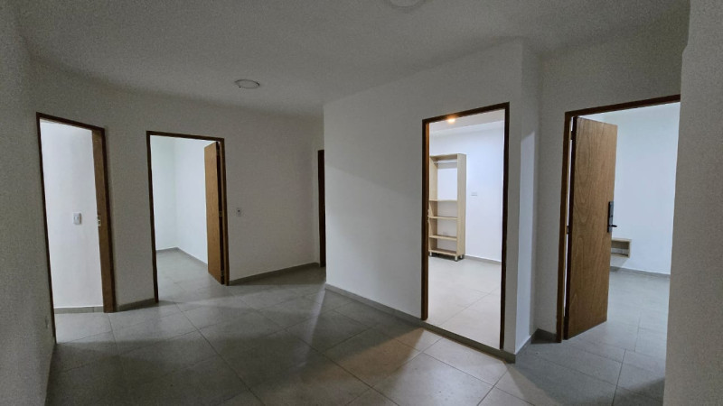 Casa en arriendo en La Castellana, Medellín · foto 13 de 17
