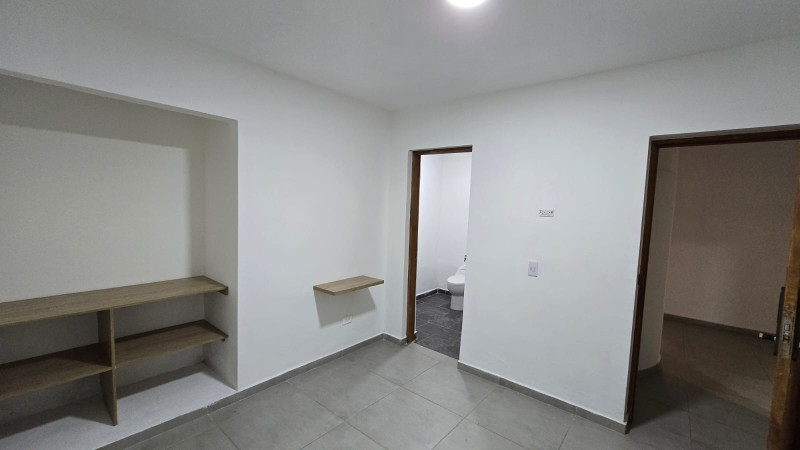 Casa en arriendo en La Castellana, Medellín · foto 15 de 17
