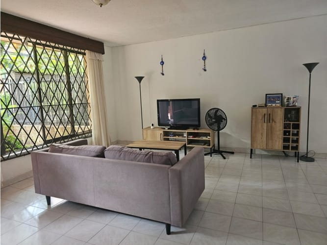 Casa de 6 alcobas en venta en El Lido, Cali, 420 m² · foto 5 de 24