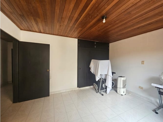 Casa de 6 alcobas en venta en El Lido, Cali, 420 m² · foto 21 de 24
