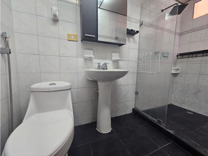 Casa de 6 alcobas en venta en El Lido, Cali, 420 m² · foto 22 de 24