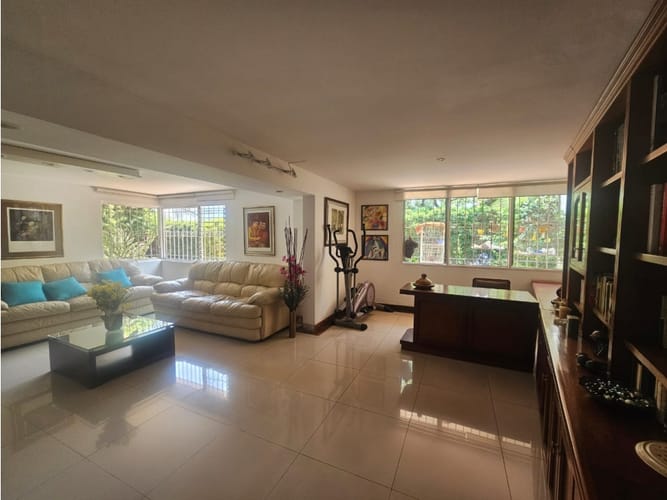 Casa de 4 alcobas en venta en Santa Teresita, Cali, 414 m² · foto 6 de 24