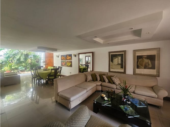 Casa de 4 alcobas en venta en Santa Teresita, Cali, 414 m² · foto 7 de 24