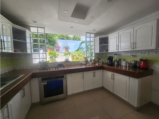 Casa de 4 alcobas en venta en Santa Teresita, Cali, 414 m² · foto 8 de 24