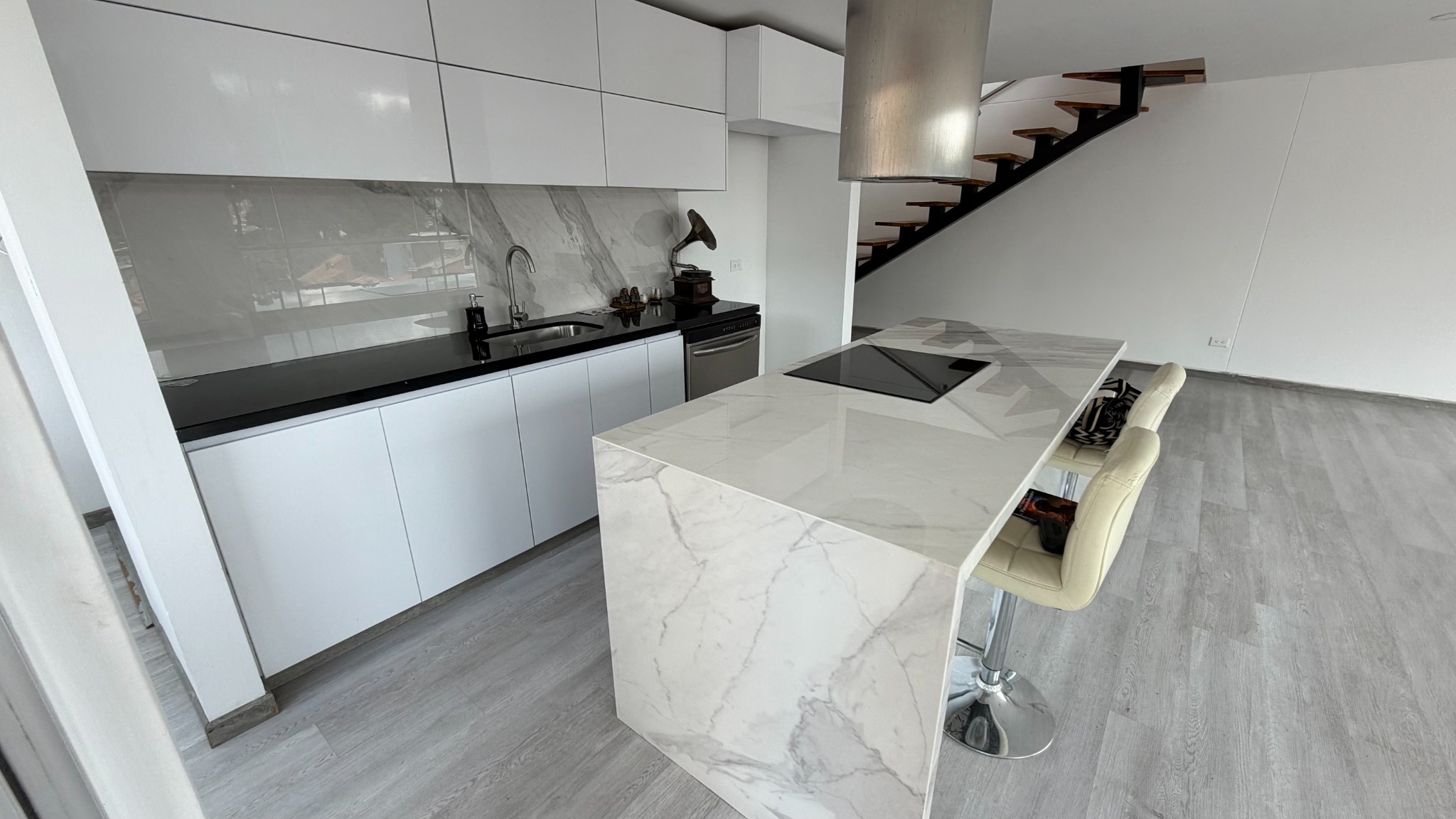 Apartamento en venta en Cedritos, Bogotá · foto 8 de 24