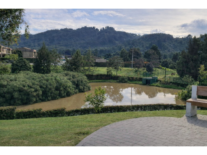 Casa de 3 alcobas en venta en Entrelomas Bosque Residencial, Tocancipá, 244 m² · foto 13 de 19