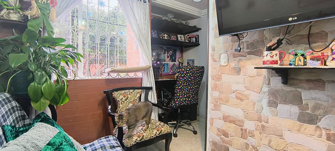 Casa de 5 alcobas en venta en Madelena, Bogotá, 120 m² · foto 2 de 16