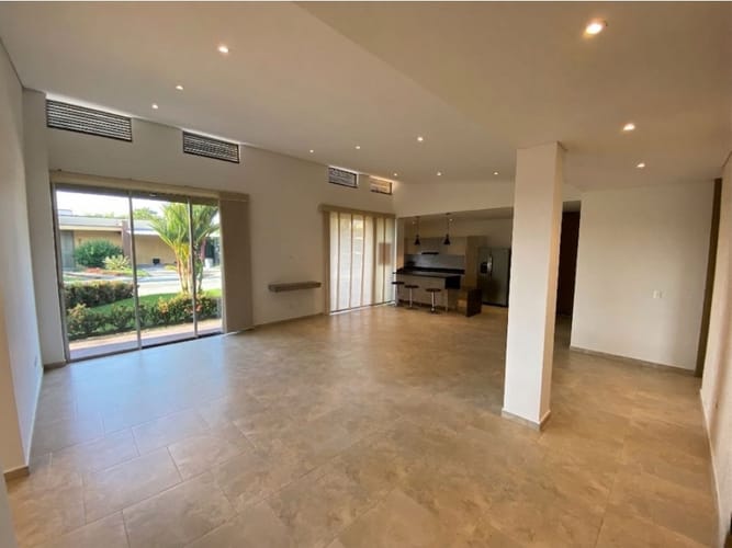 Casa de 3 alcobas en venta en Lagos De Iraka, Armenia, 250 m² · foto 2 de 24