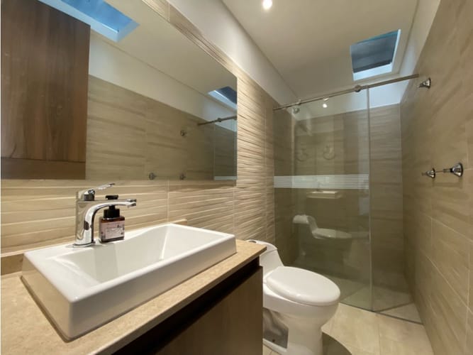Casa de 3 alcobas en venta en Lagos De Iraka, Armenia, 250 m² · foto 16 de 24