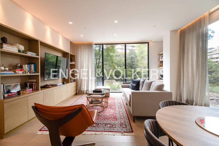 Apartamento de 2 alcobas en venta en La Cabrera, Bogotá, 126 m² · foto 3 de 21