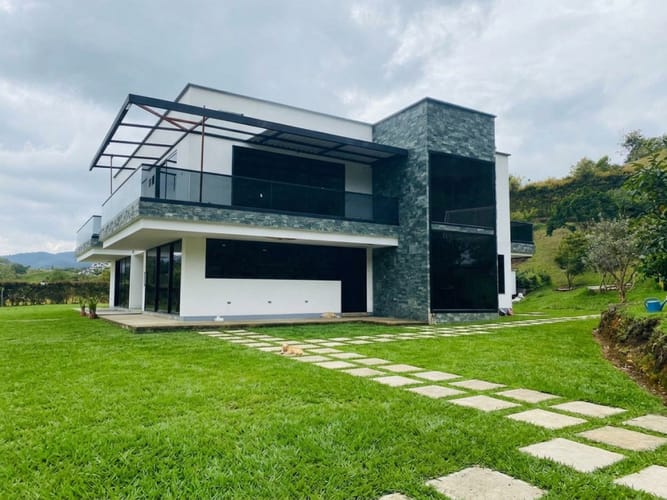 Finca en venta en El Tambo, La Ceja, 520 m² · foto 3 de 24
