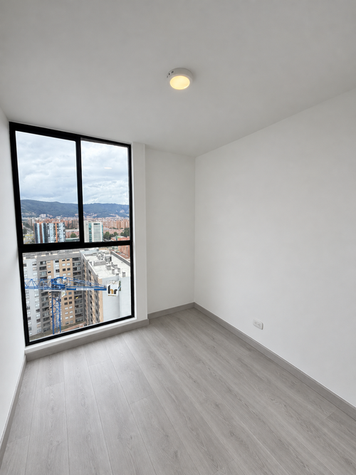 Apartamento de 3 alcobas en venta en Colina Campestre, Bogotá, 77 m² · foto 4 de 8