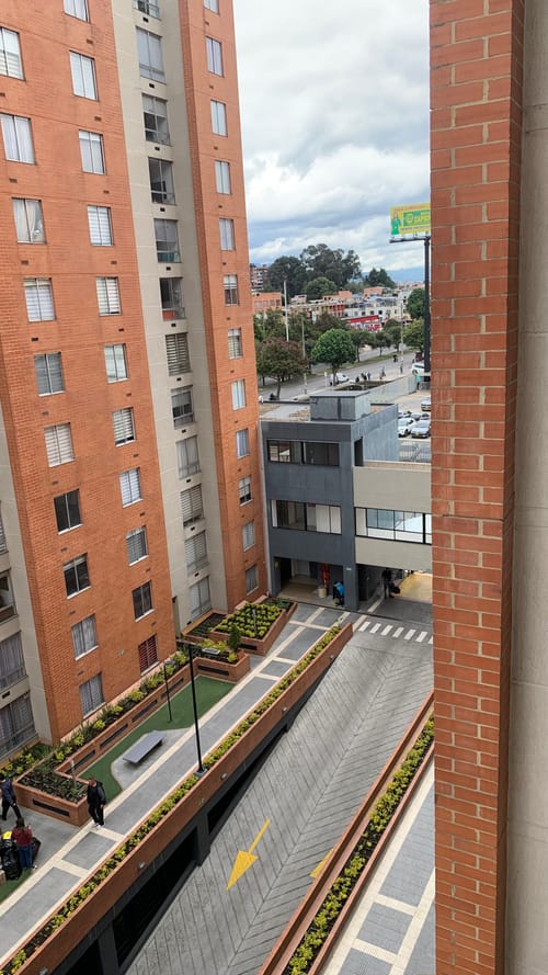 Apartamento de 2 alcobas en venta en Plaza Imperial Centro Comercial, Bogotá, 38 m² · foto 9 de 11