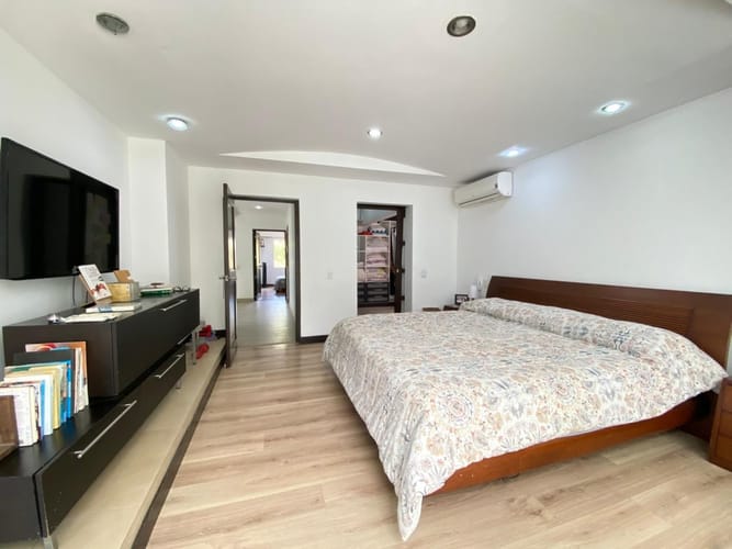 Casa de 3 alcobas en venta en Cabecera Del Llano, Bucaramanga, 290 m² · foto 14 de 24