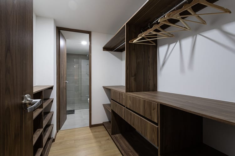 Apartamento de 2 alcobas en venta en El Poblado, Medellín, 58 m² · foto 6 de 10
