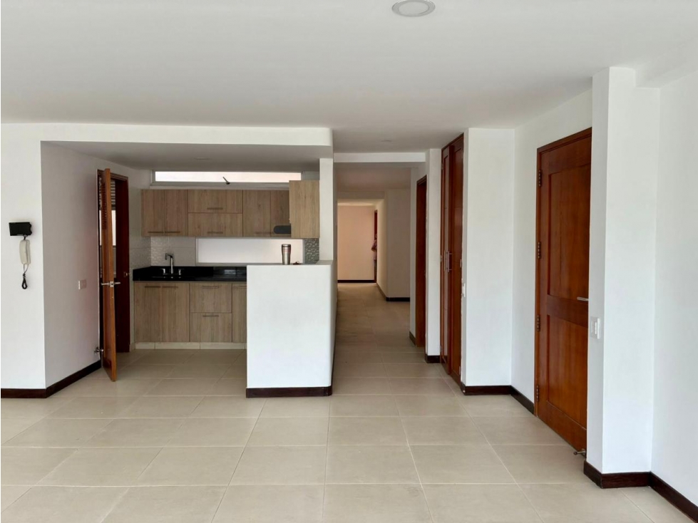 Apartamento en venta en Calasanz, Medellín · foto 8 de 24
