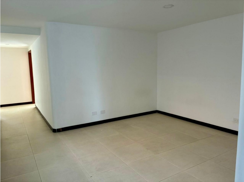 Apartamento en venta en Calasanz, Medellín · foto 14 de 24