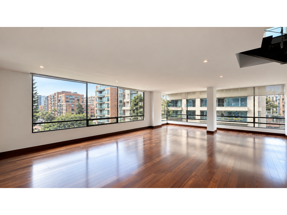 Apartamento en venta en Chico Norte, Bogotá · foto 2 de 24