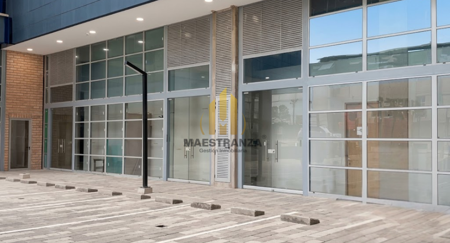 Local en arriendo en Villa Carlota, Medellín, 164 m² · foto 2 de 5