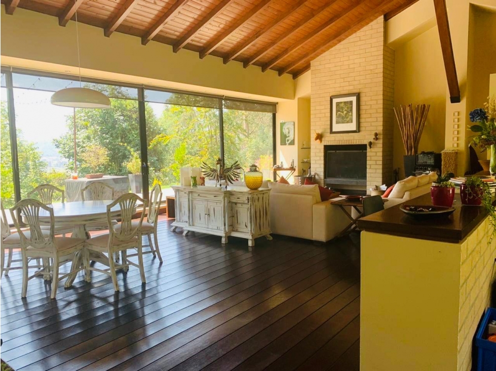 Casa de 4 alcobas en venta en Santa Isabel, La Calera, 388 m² · foto 4 de 24