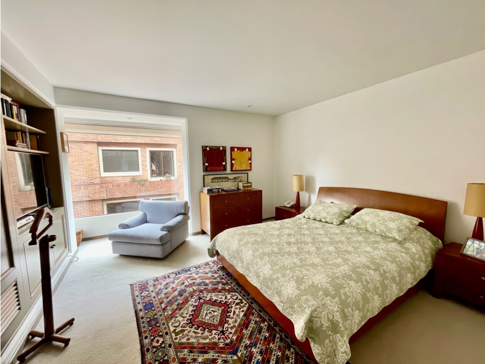 Apartamento en venta en Los Rosales, Bogotá · foto 18 de 24