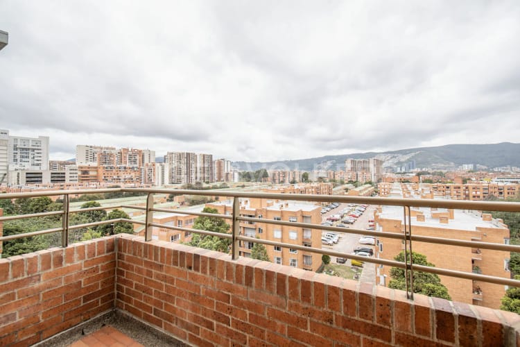 Apartamento en venta en Mazuren, Bogotá · foto 8 de 24