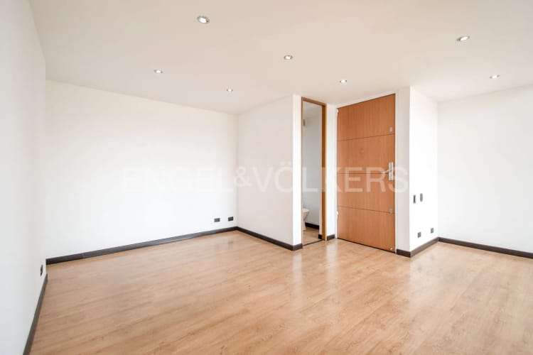 Apartamento en venta en Mazuren, Bogotá · foto 4 de 24